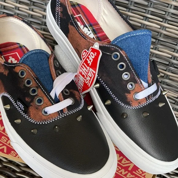 Vans Authentic Tartan Daze Multiaciddye WMNS